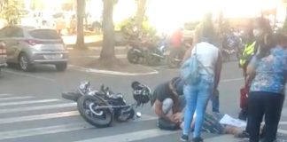 Idosa é atropelada na Praça ao atravessar no sinal vermelho
