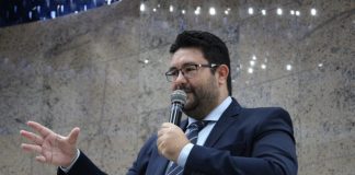 Defesa de ‘Três’ protocola liminar para anular votação