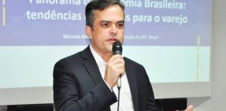 Presidente da CDL Itaúna recebe honraria da Confederação Nacional de Dirigentes Lojistas