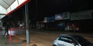 Chuva forte causa transtornos em toda cidade e Jove Soares inunda mais uma vez