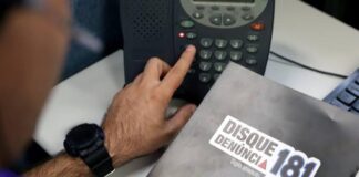 Jovem de 19 anos que deu facadas nos pais, no Piedade, ainda está sendo procurado