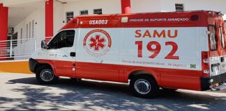 Acidente de moto na MG 431 deixa casal ferido