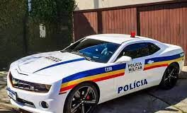 ACONTECEU: Motociclista impede assalto jogando sua moto em bandidos (vídeo)