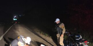 Flagrados com arma e drogas homens são presos pela PMRV na MG050