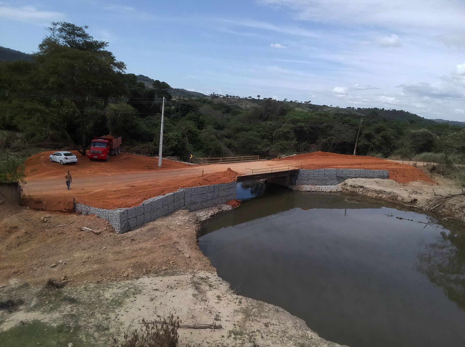 Muro de contenção – Ponte Pedras