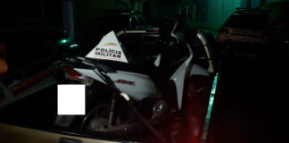 Motocicleta roubada de mulher no semáforo do bairro Piedade em Itaúna é recuperada pela PM