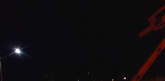 Mais um poste é atingido em acidente de trânsito na Av. Albino Santos no bairro Santanense