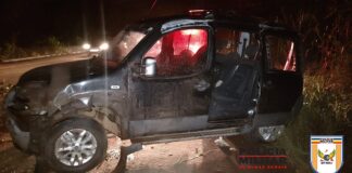 ATUALIZAÇÃO: Carros colidem na MG 431 em Itatiaiuçu em razão de buraco na pista