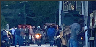 Motos colidem e atingem carro no Distrito Industrial em Itaúna