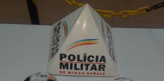 Homem furta quase R$250,00 em picanha de supermercado de Itaúna, mas é pego pela polícia ao furar sinal vermelho