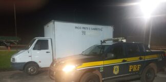 Veículo furtado e clonado é interceptado em Itatiaiuçu