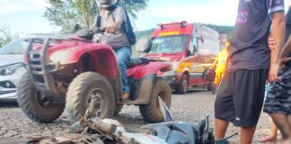 Homem sofre graves ferimentos em acidente com moto no Córrego do Soldado