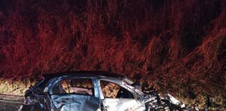 Acidente de trânsito na MG-050 envolve carro e ônibus, e deixa um ferido