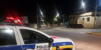 Homem é preso por descumprir medida protetiva e ter mandado de prisão em aberto em Itaúna