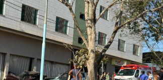 ATUALIZAÇÃO: Colisão na rua Vasco Mendes no bairro Morro do Engenho deixa dois feridos e motorista foge