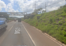 Vídeo denuncia emboscada com pedras e outros obstáculos na MG-050, próximo ao Bonfim