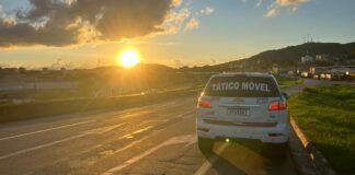 Polícia Militar prende suspeito de atirar objetos na MG-050 em Itaúna