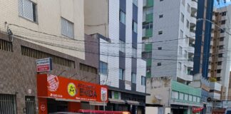 Polícia Militar prende mulher por furtos em lojas de Itaúna