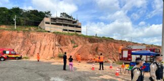 Forças de Segurança de Itaúna fazem simulado de deslizamento de terra “com vítima”