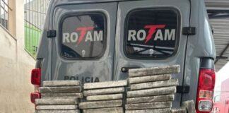 Polícia Militar apreende 262 barras de maconha e prende dois suspeitos em Pitangui