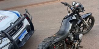 Polícia Militar apreende motocicleta usada em direção perigosa em Itatiaiuçu