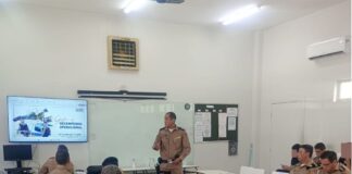 Comandante da Polícia Militar de Itaúna apresenta relatório operacional ao comando da 7ª Região