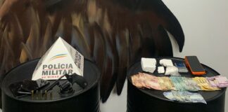 Dois homens são presos por suspeita de tráfico de drogas e posse ilegal de arma de fogo em Itaúna
