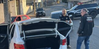 ATUALIZAÇÃO: PCMG apreende veículo clonado e prende trio armado em Itaúna