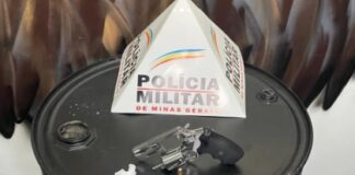 Dois homens presos em Itaúna com arma e drogas após perseguição na MG-431