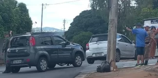 Acidente em cruzamento chama atenção para perigo no Bairro das Graças