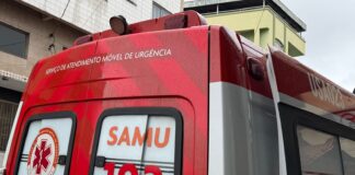 Mulher fica ferida em acidente em Itaúna