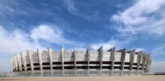 MPMG apura caso de racismo no Mineirão durante jogo entre Cruzeiro e Boca Juniors