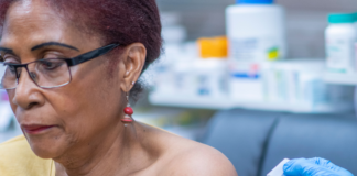 Butantan recruta idosos para teste de nova vacina contra gripe