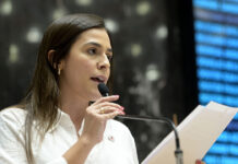 Deputada cobra apuração rigorosa após pacientes receberem água no lugar de vacina