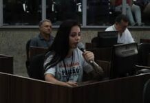 “Parece que o prefeito só lembra da causa animal quando a câmera está ligada”, dispara Carol Faria
