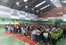 Alunos participam da abertura dos JEI 2026