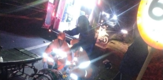 Homem fica ferido após colisão entre duas motos