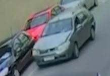 Motorista que bateu em carro estacionado no centro de Itaúna ainda não foi identificado