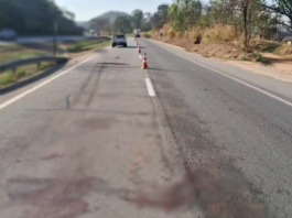 Mulher morre após ser atropelada e autoridades buscam informações