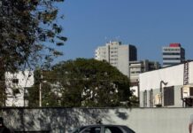 Acidente envolvendo moto e carro é registrado no trevo do Padre Eustáquio