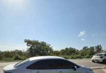 Motociclista bate na traseira de veículo e fica ferido