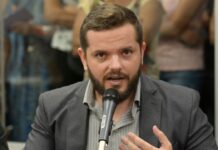 Hidelbrando Neto contesta extinção de mandato e diz que decisão desrespeita direito de defesa